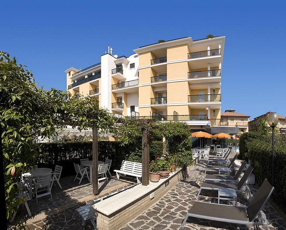 Hotel Imperial San Benedetto del Tronto Luaran gambar