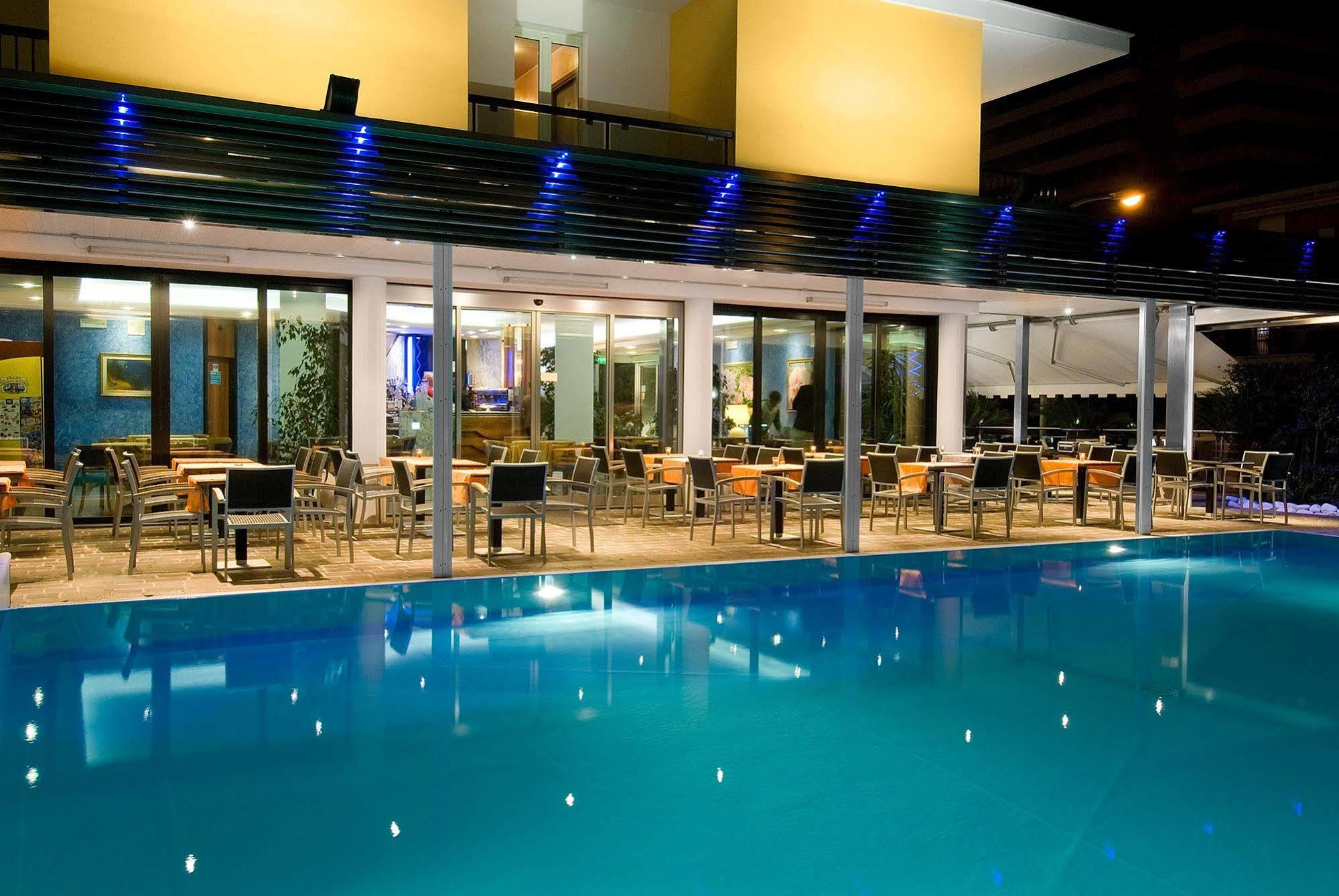 Hotel Imperial San Benedetto del Tronto Luaran gambar